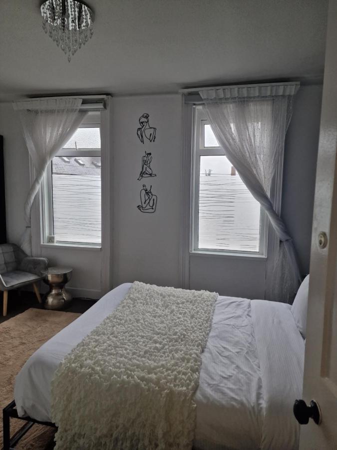 Double Rooms, Free Continental Breakfast, Pics And Full Address Sent After Booking, 2 Miles To City Centre Belfast Exterior foto